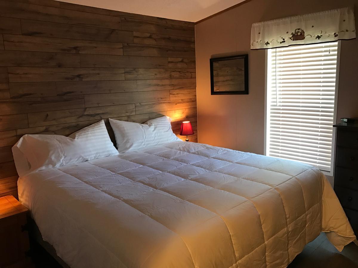 Mercer Lake Resort And Beach Флоренс Экстерьер фото