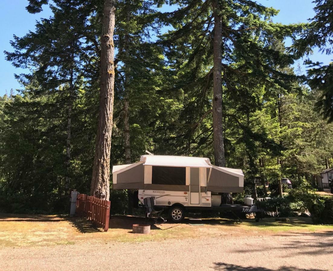 Mercer Lake Resort And Beach Флоренс Экстерьер фото